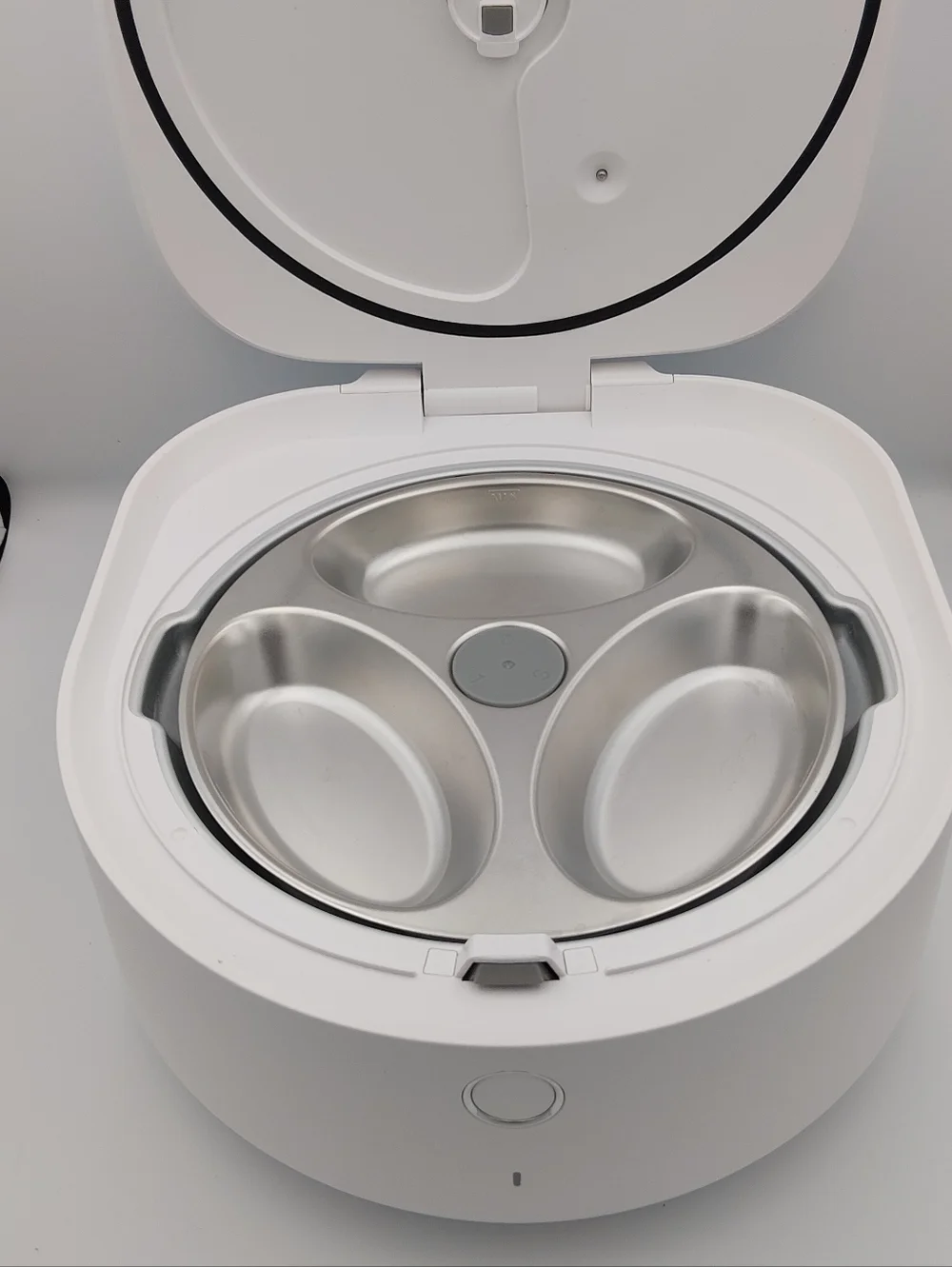 Petlibro Polar White With Steel plate wet food cat feeder